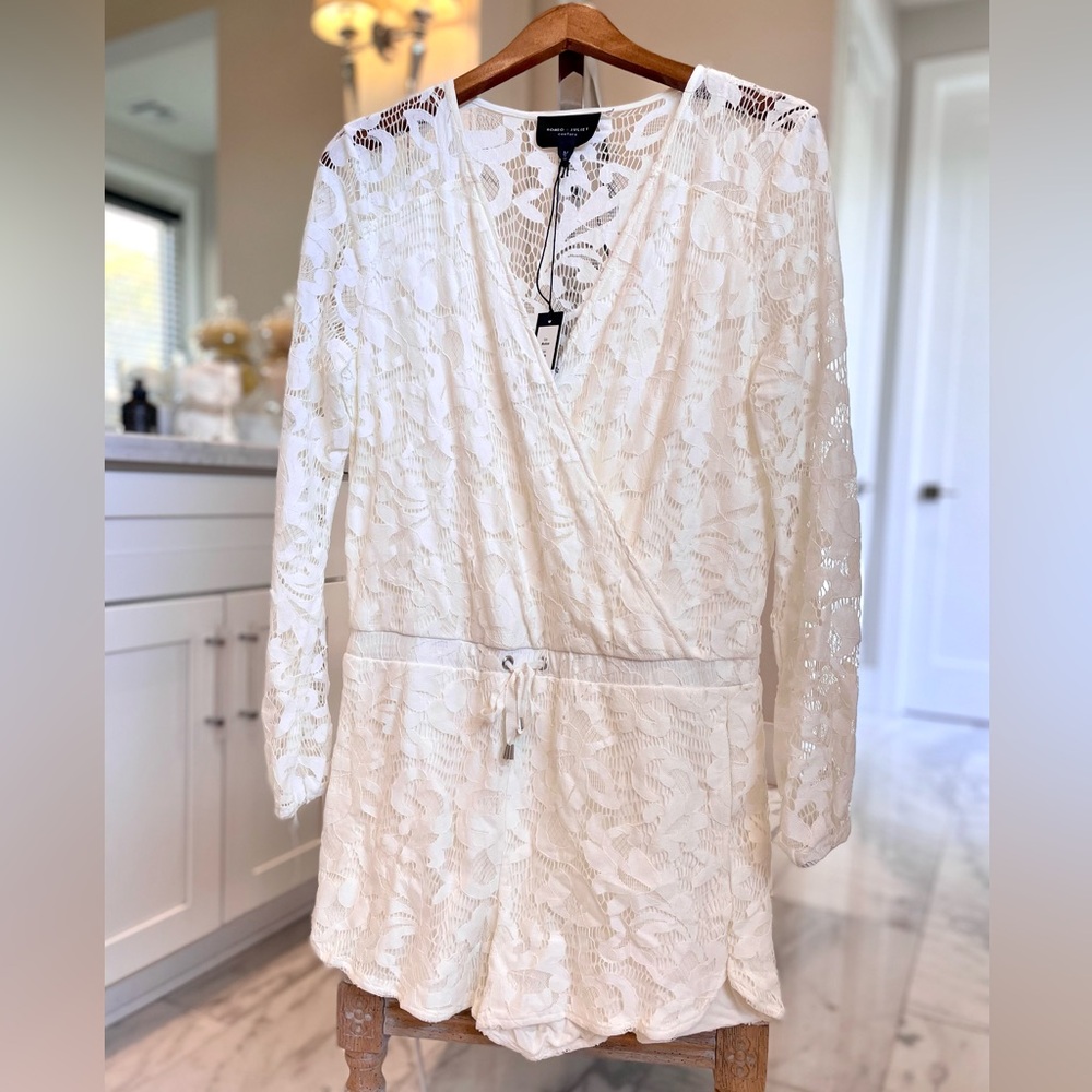 Romeo + Juliet lace ivory romper